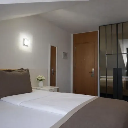 Szálloda Bayer's 3*