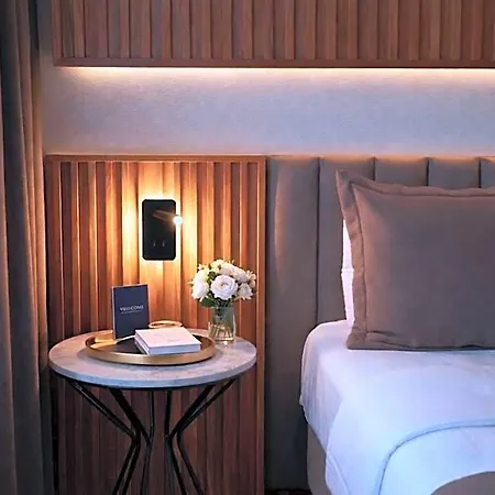 Bayer's Hotel