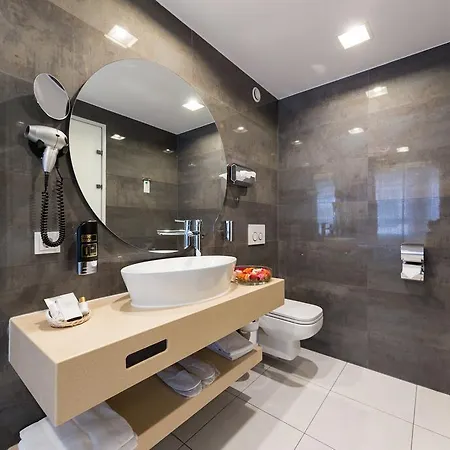 Bayer's Hotel 3*