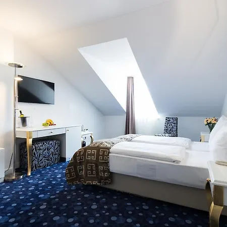 Bayer's Hotel 3*