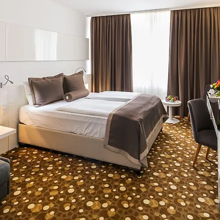 Bayer's Szálloda 3*